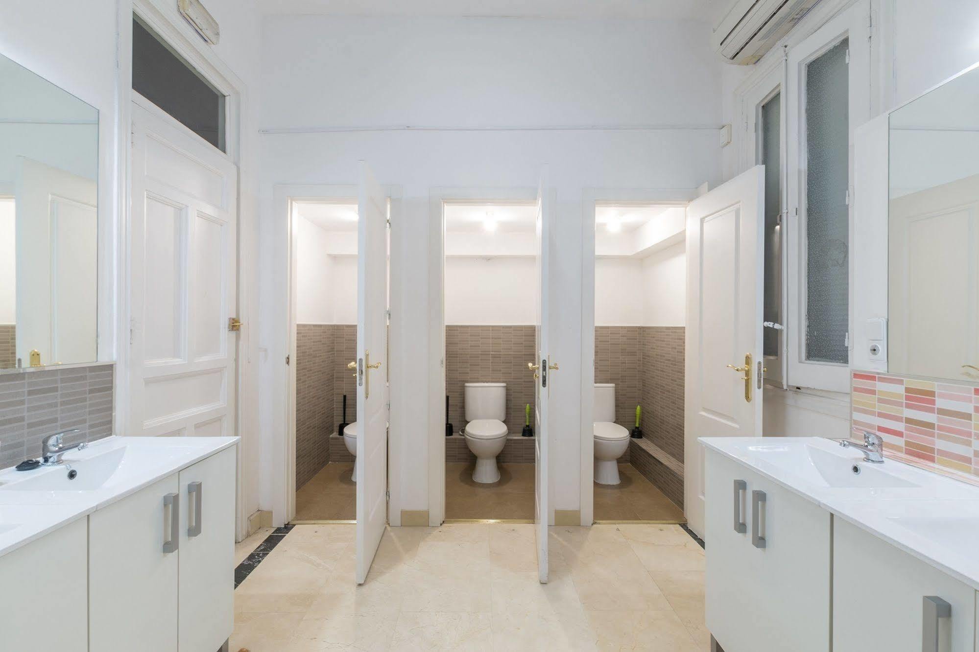 Rooms Arguelles 58 Madrid Exterior foto