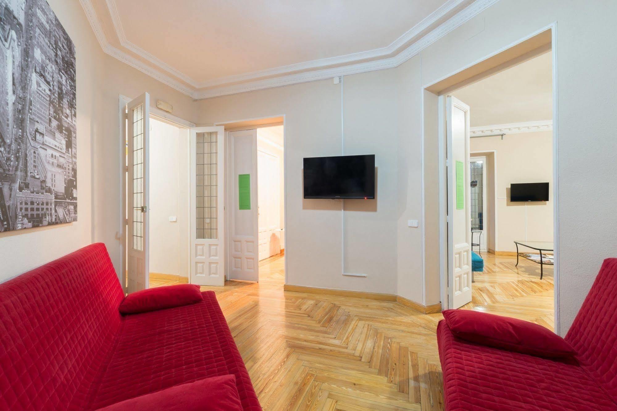 Rooms Arguelles 58 Madrid Exterior foto